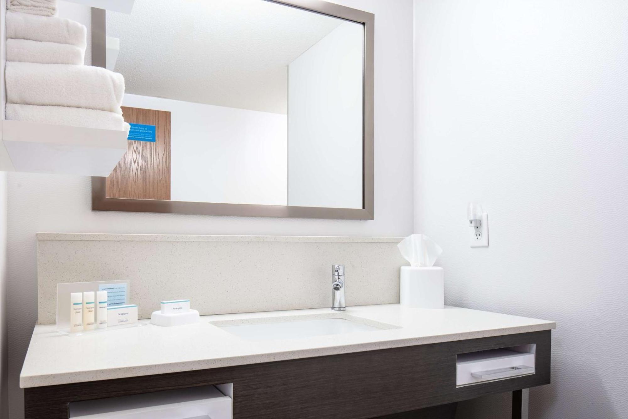 Hampton Inn Freeport Ngoại thất bức ảnh